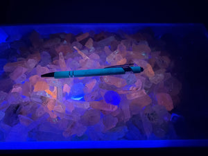 Spodumene (gemmy) UV - 50 grams