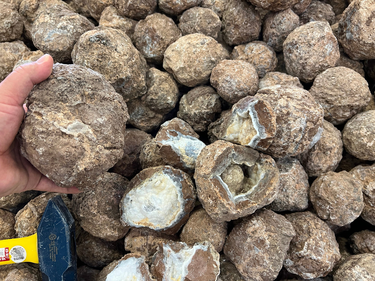 Geode Rough Stone Geodes UV(OPEN), Mexico - 1 pound* – RoughStone.Rocks LLC