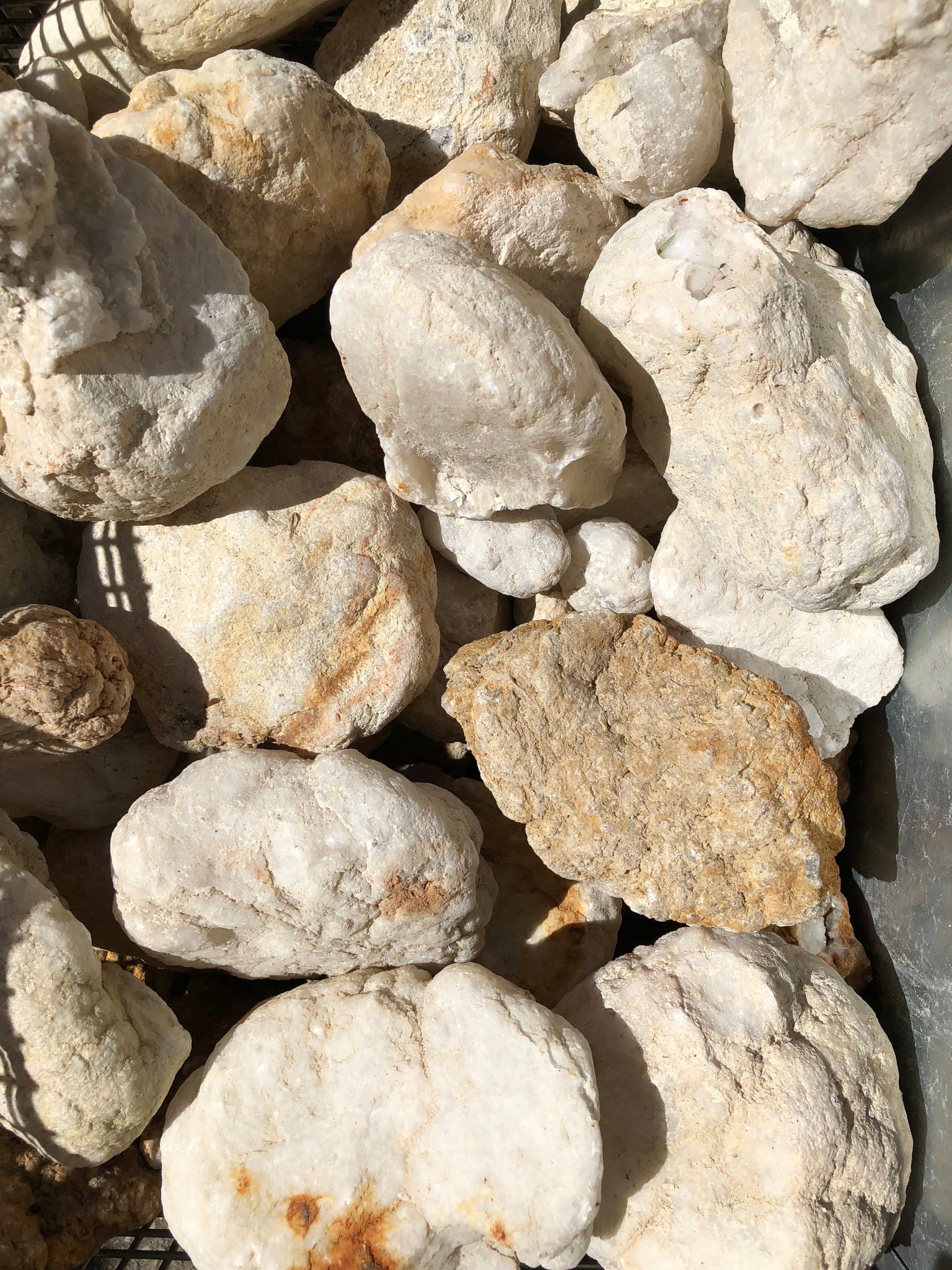 Geodes Large (closed), Morocco - 10 pounds* – RoughStone.Rocks LLC