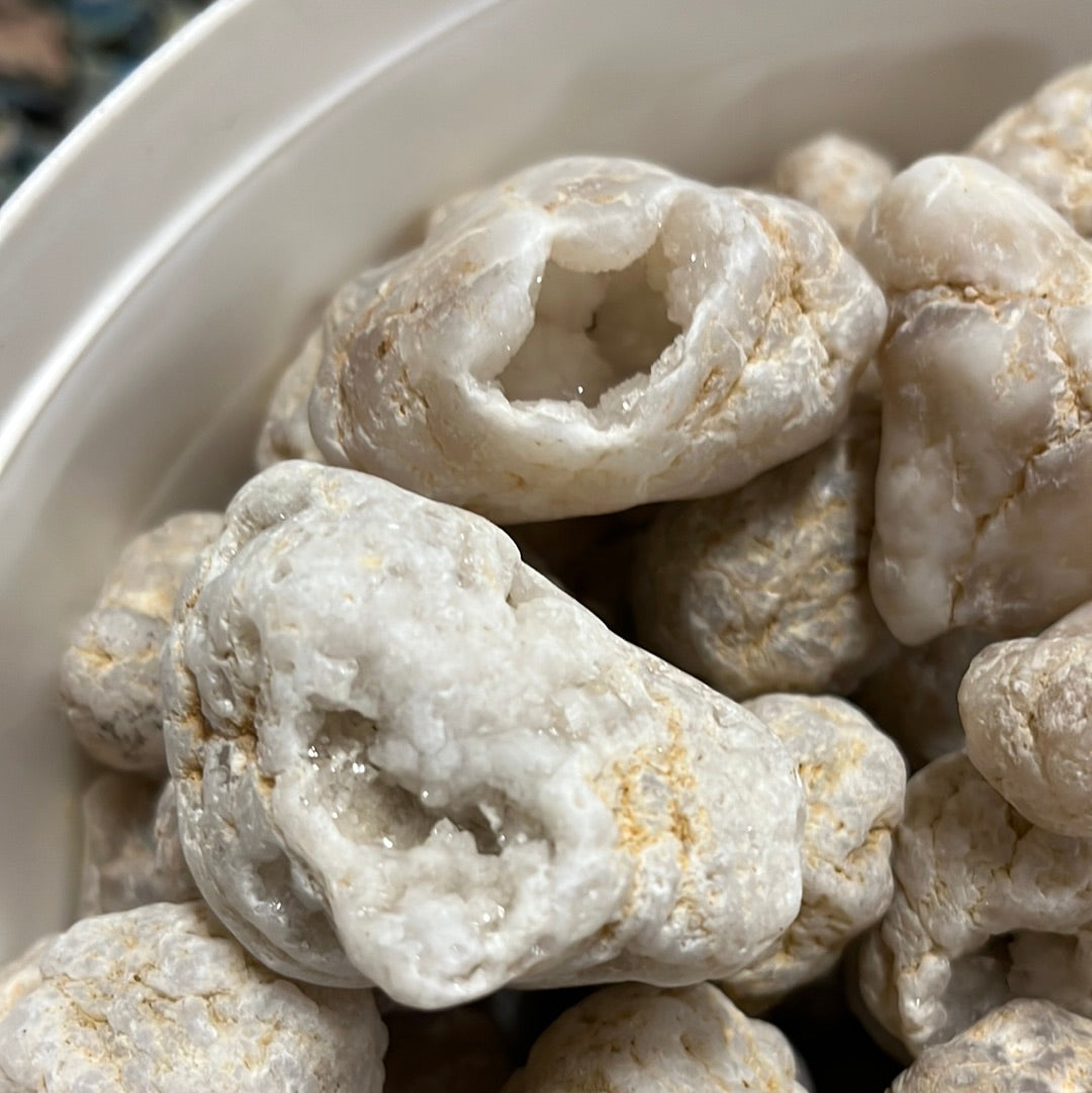 Geode Rough Stone Phosphorescent Mini Geodes (mostly closed), Morocco - 1 pound ...