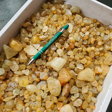 Topaz from Brazil 10 pounds
Roughstone.Rocks LLC